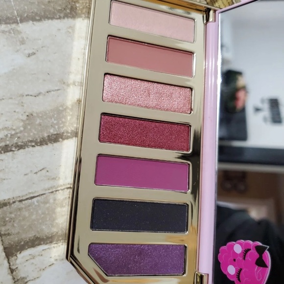 🛍 Too Faced Razzle Dazzle Raspberry💕 - Picture 4 of 4